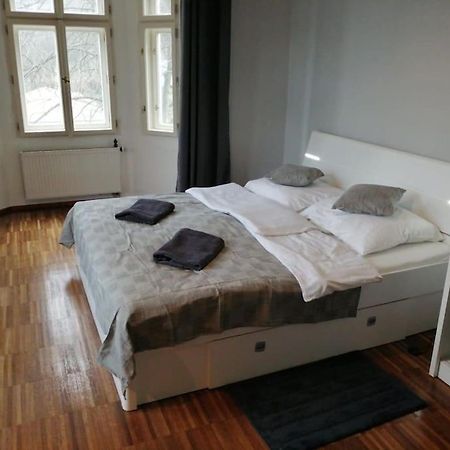 2 Bedrooms Close Vysehrad - Congress Centrum Прага Екстер'єр фото
